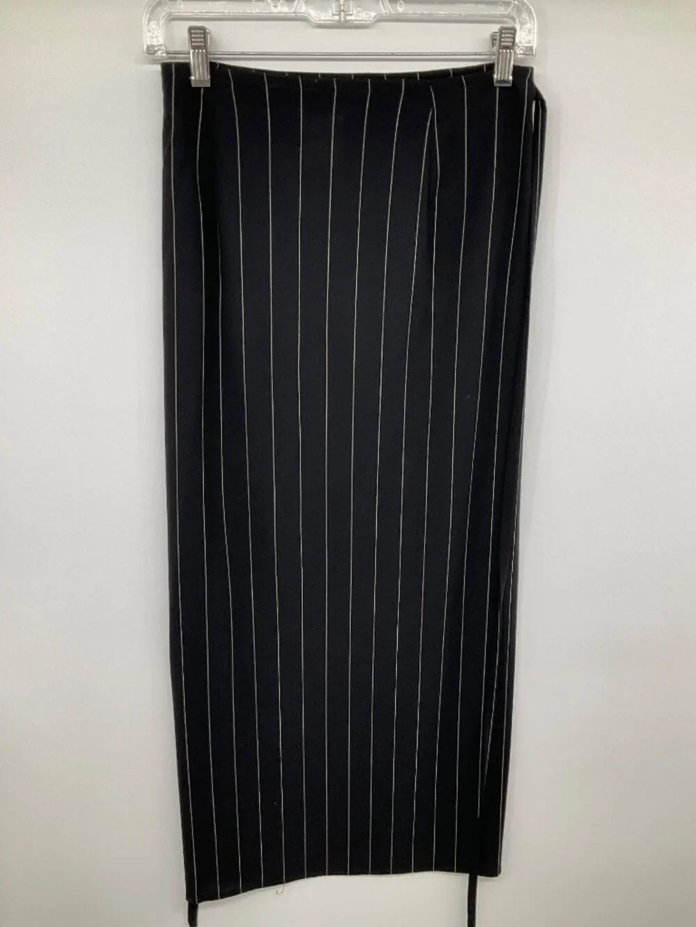 Piazza Sempione size IT 44 US 8 Black Pin Stripe Wool/Lycra Wrap Skirt